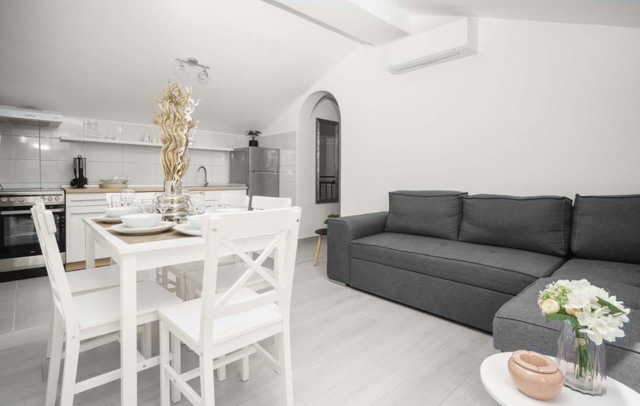 Vila Ms2 Apartment Tribunj  Luaran gambar